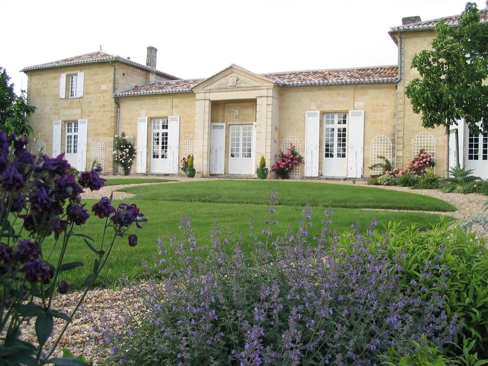 Chateau Belles Graves Bed and Breakfast Pomérols Zewnętrze zdjęcie
