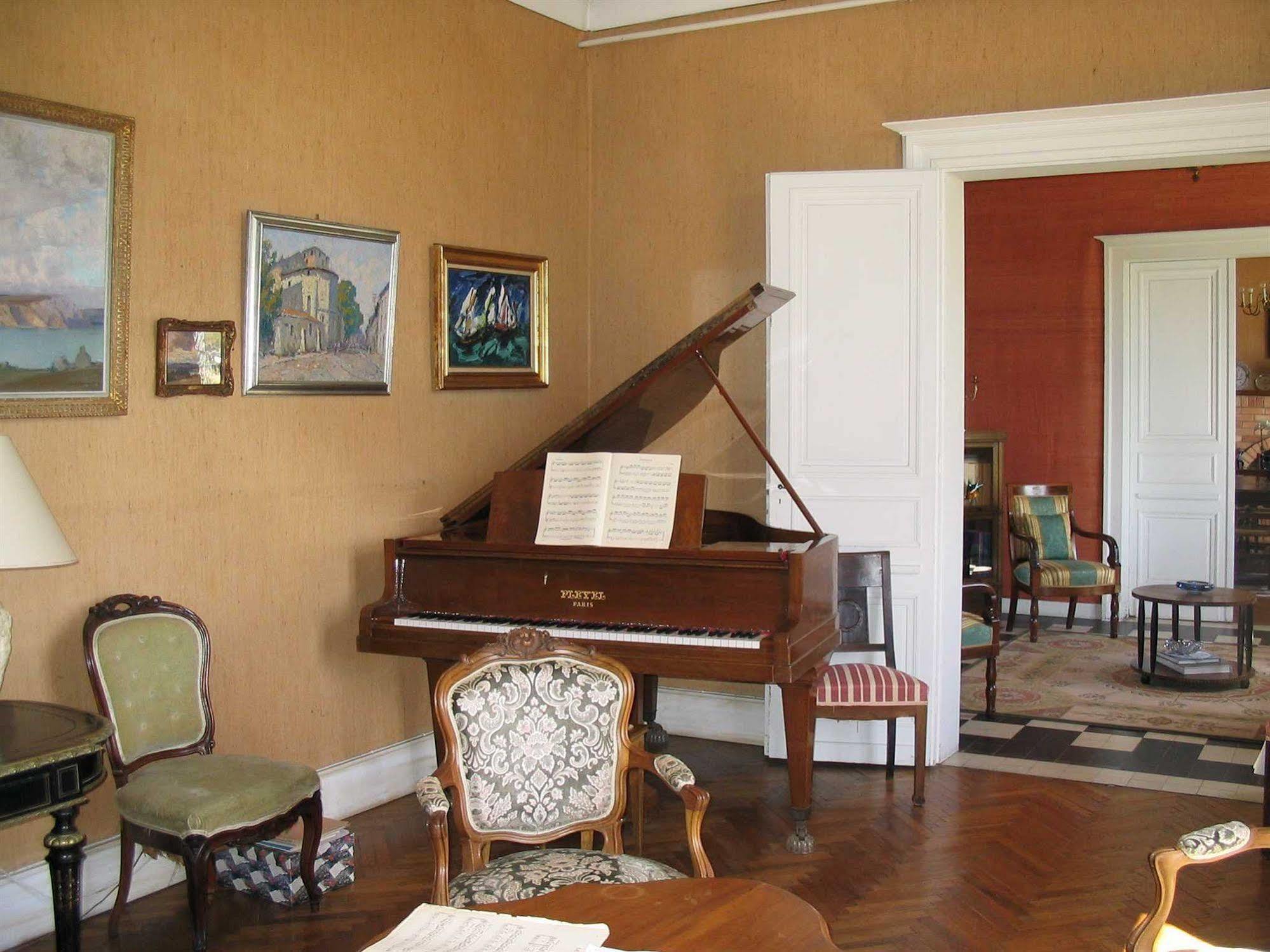 Chateau Belles Graves Bed and Breakfast Pomérols Zewnętrze zdjęcie
